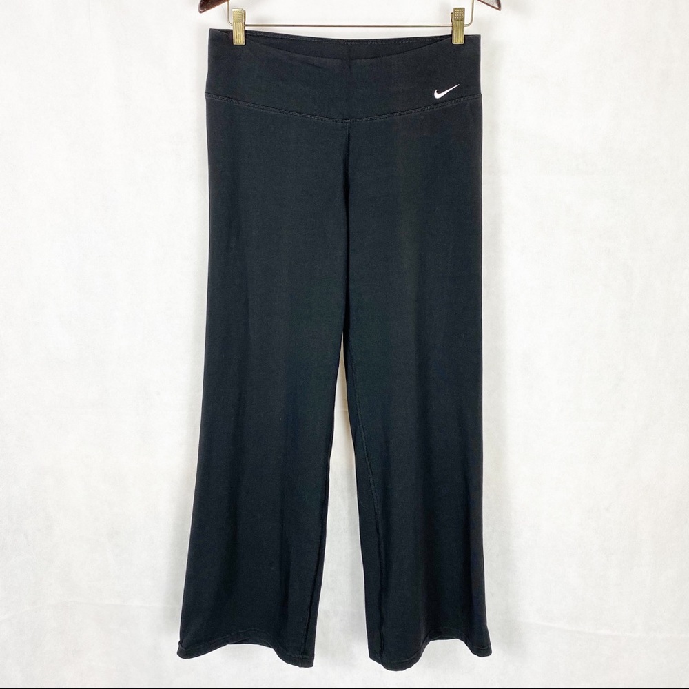 Nike | Fit-Dry Flare Bottom Leggings Color Black